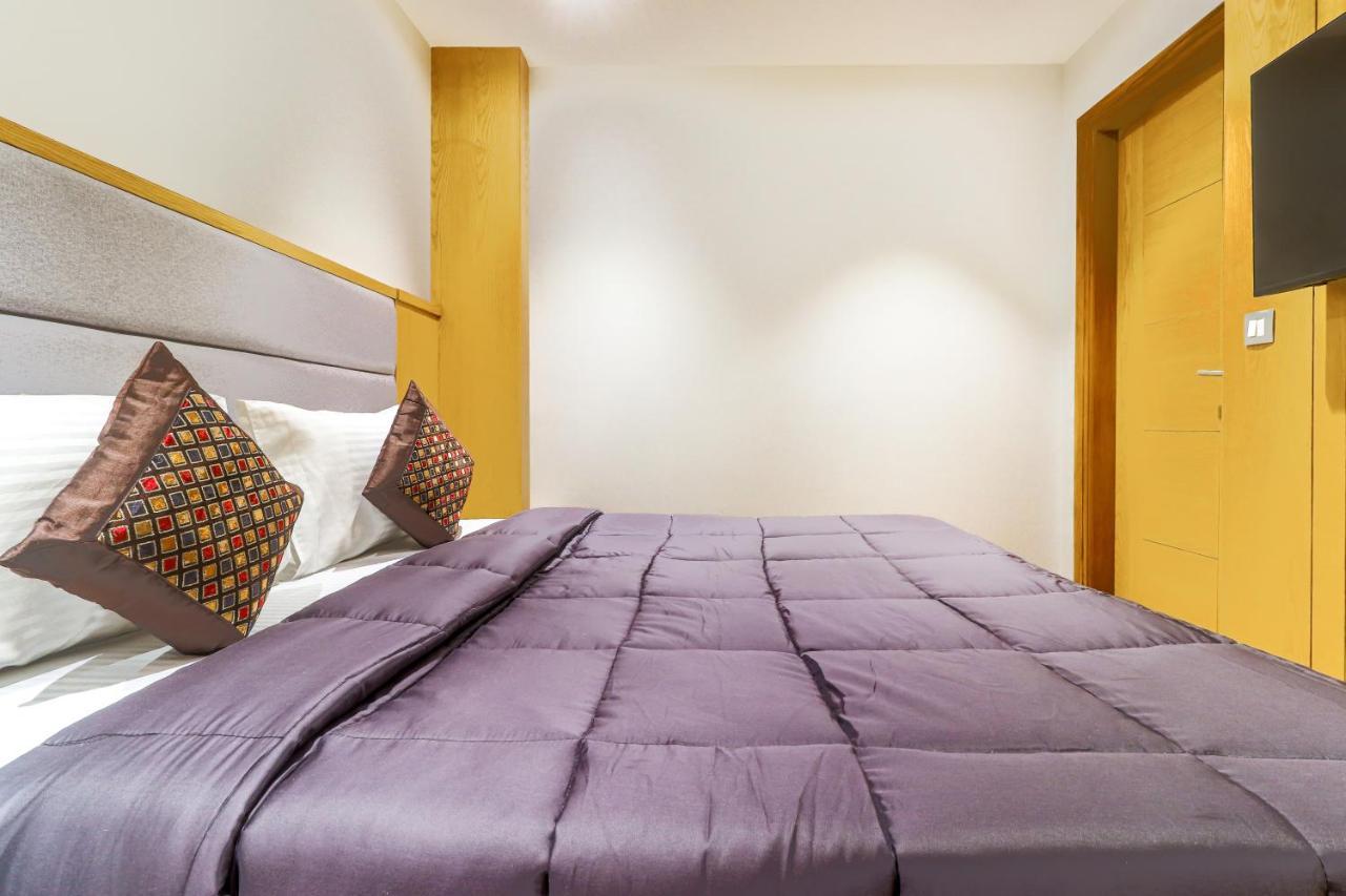 Hotel Bricks, Karol Bagh, New Delhi Экстерьер фото