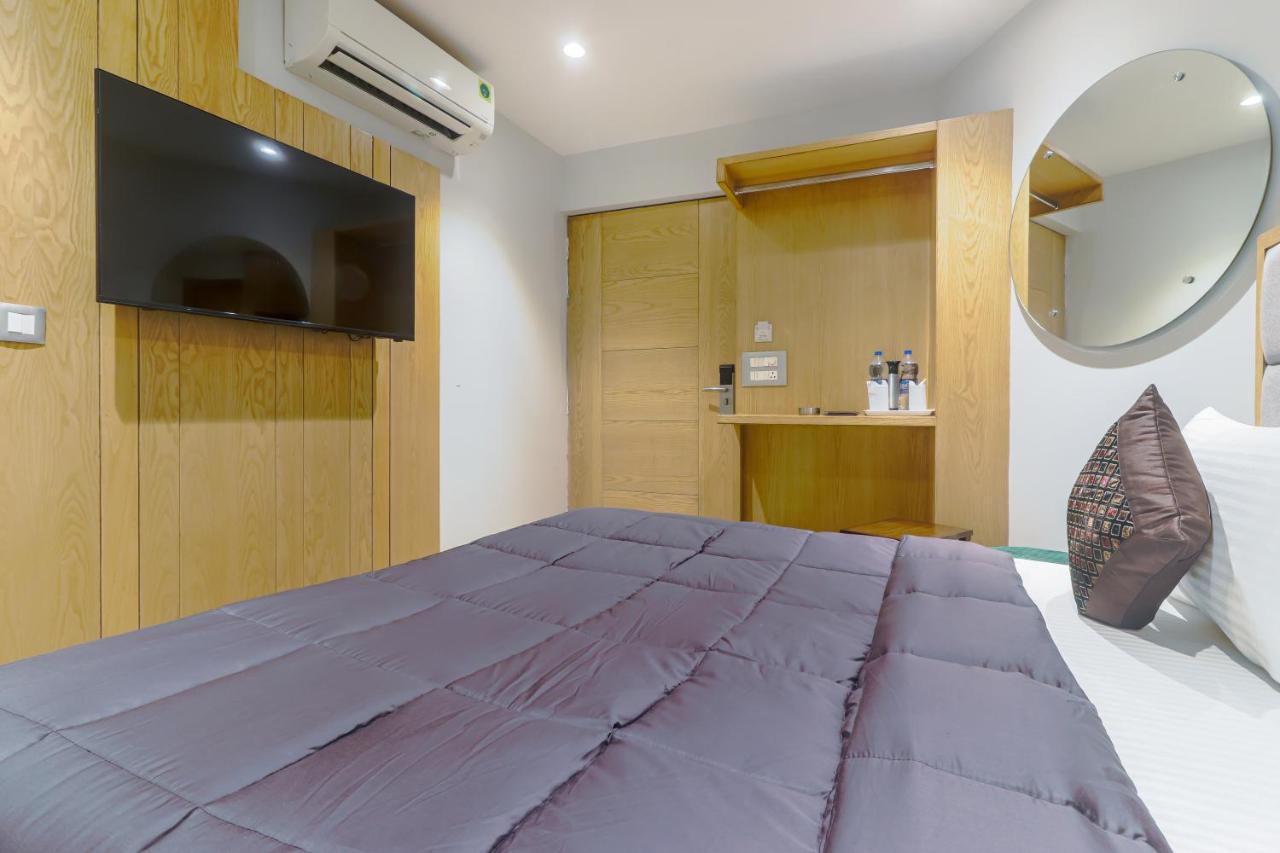 Hotel Bricks, Karol Bagh, New Delhi Экстерьер фото