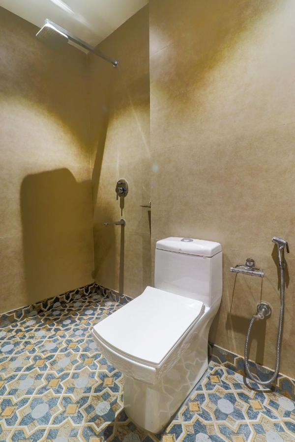 Hotel Bricks, Karol Bagh, New Delhi Экстерьер фото